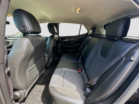 Used 2021 Buick Encore GX Preferred w/ Sport Touring Package FWD image 20