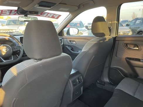 Used 2023 Nissan Rogue SV image 26