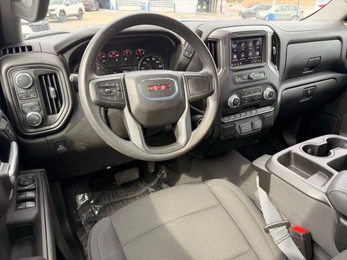 Used 2024 GMC Sierra 1500 Pro w/ Graphite Edition image 5