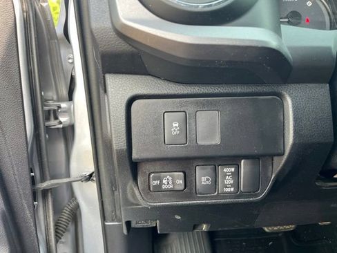 Used 2020 Toyota Tacoma TRD Sport RWD image 28