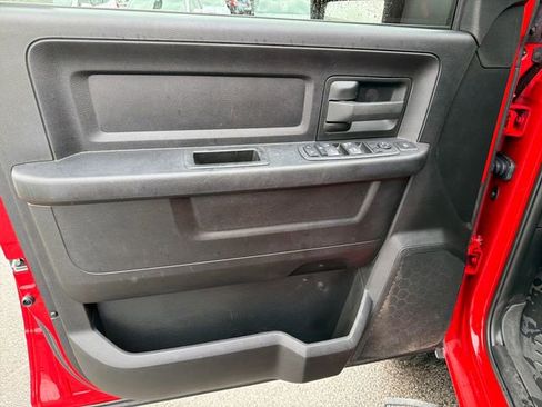 Used 2024 RAM 2500 Tradesman w/ Chrome Appearance Group AWD/4WD image 16
