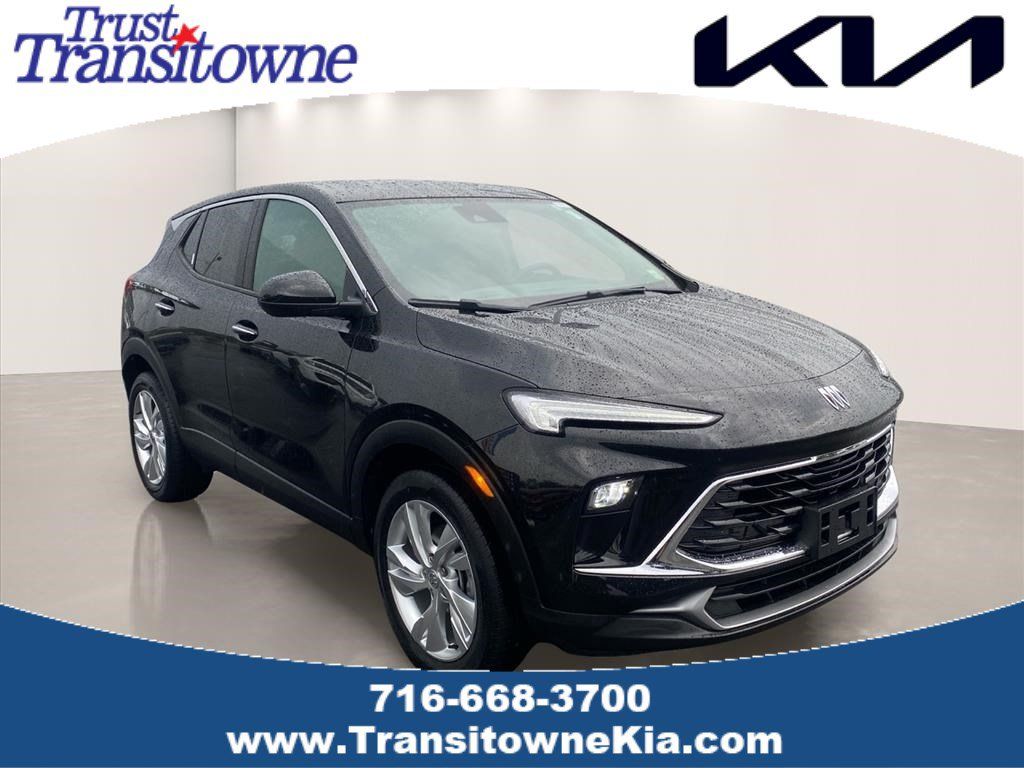 Used 2024 Buick Encore GX Preferred FWD image 1