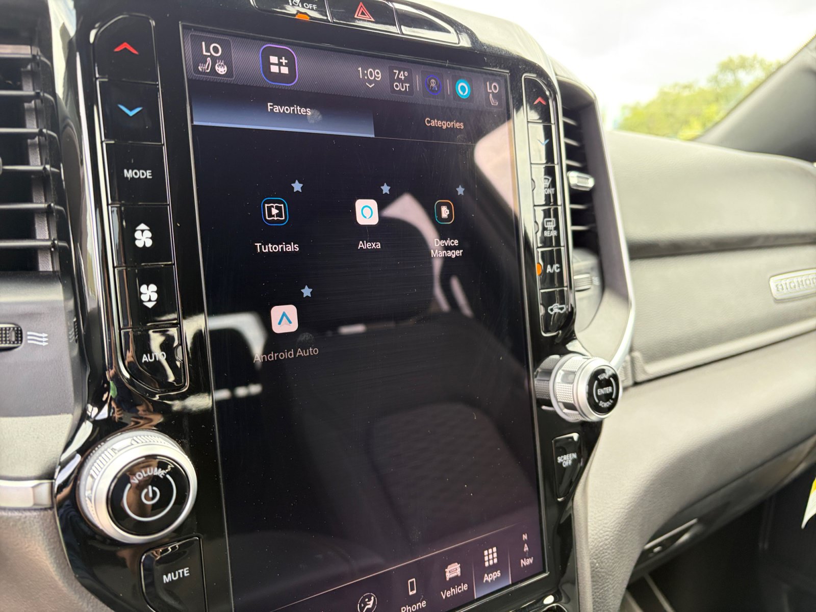New 2026 RAM 1500 Big Horn AWD/4WD image 17