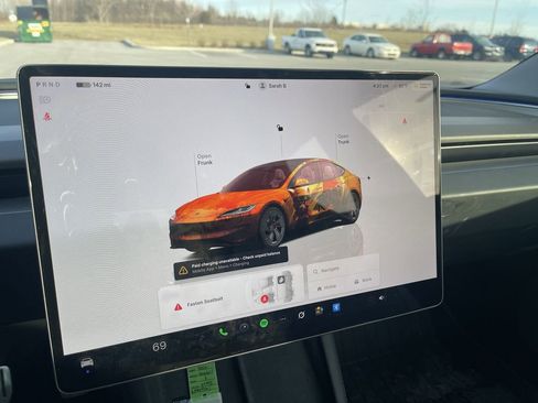 Used 2024 Tesla Model 3 Performance image 9