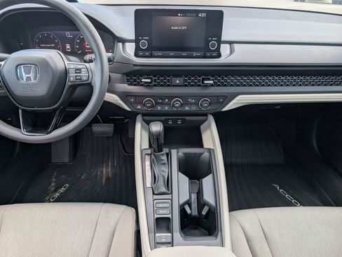 Used 2025 Honda Accord SE image 7