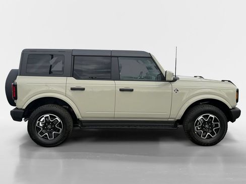 New 2026 Ford Bronco Outer Banks AWD/4WD image 6
