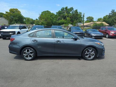 Used 2021 Kia Forte LXS FWD image 8