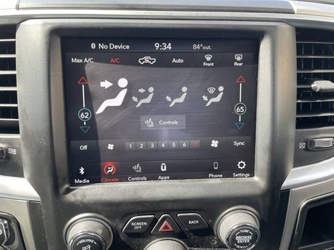Used 2018 RAM 1500 Big Horn AWD/4WD image 19