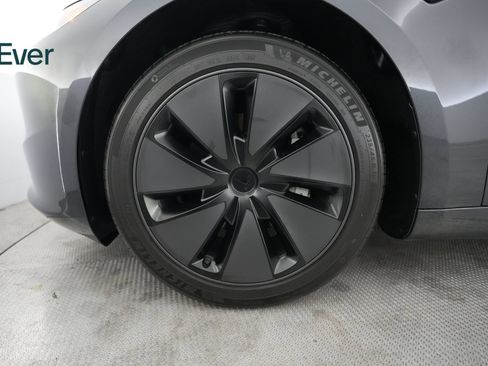 Used 2025 Tesla Model 3 Long Range RWD image 19