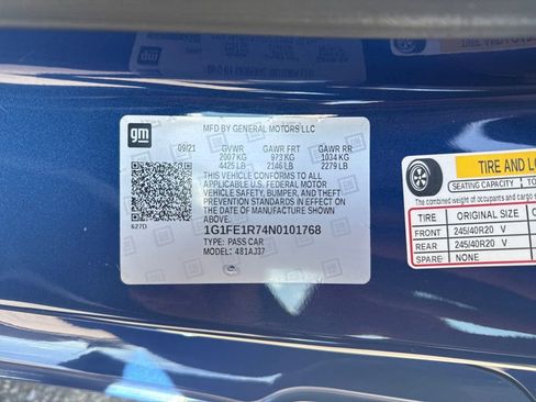 Used 2022 Chevrolet Camaro LT w/ RS Package image 28