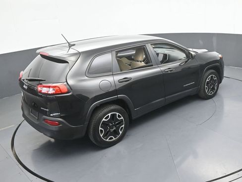 Used 2016 Jeep Cherokee Sport AWD/4WD image 45