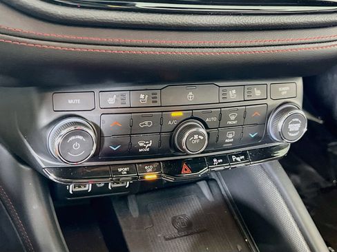 Used 2023 Dodge Durango R/T AWD/4WD image 16