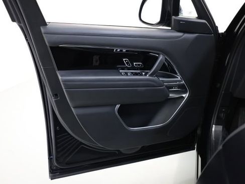Used 2024 Land Rover Range Rover SE AWD/4WD image 65