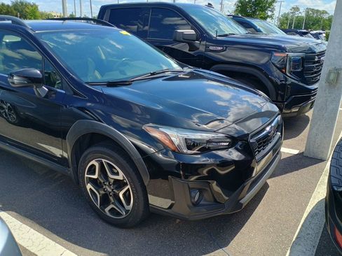 Used 2019 Subaru Crosstrek 2.0i Limited w/ Moonroof Package w/Navigation AWD/4WD image 2
