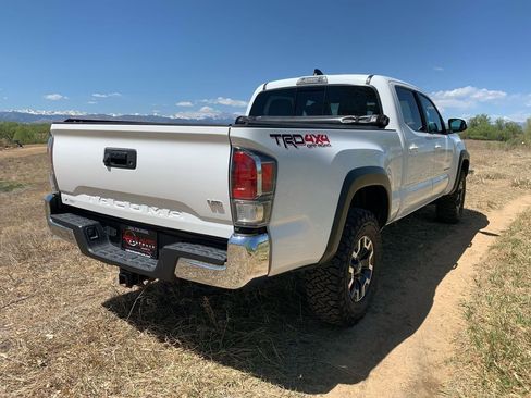 Used 2023 Toyota Tacoma TRD Off-Road AWD/4WD image 7