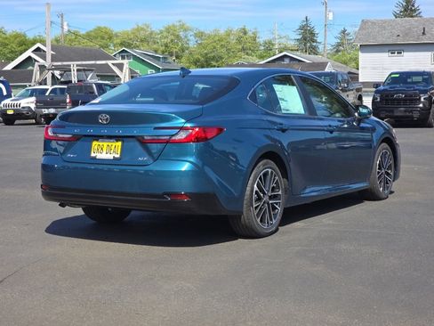 New 2026 Toyota Camry XLE FWD image 5