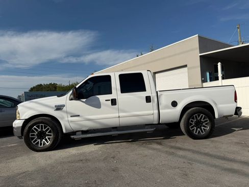 Used 2005 Ford F250 XLT RWD image 6