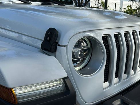 Certified 2021 Jeep Wrangler Unlimited Sahara w/ LED Lighting Group image 32