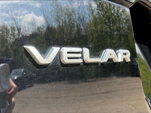 Used 2023 Land Rover Range Rover Velar S AWD/4WD image 24
