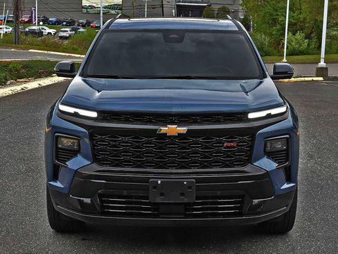 Used 2024 Chevrolet Traverse RS AWD/4WD image 5