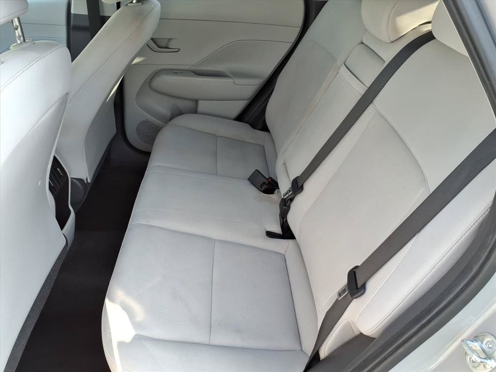 Used 2024 Hyundai Kona SEL FWD image 13