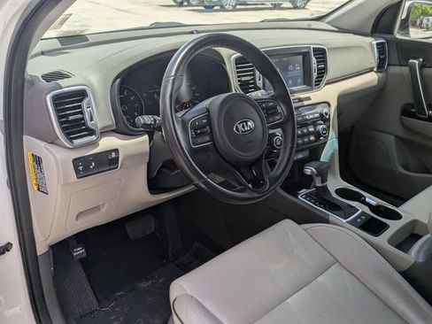 Used 2019 Kia Sportage EX FWD image 11