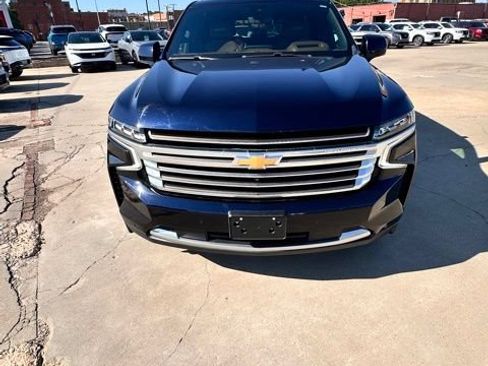 Used 2021 Chevrolet Tahoe High Country AWD/4WD image 2