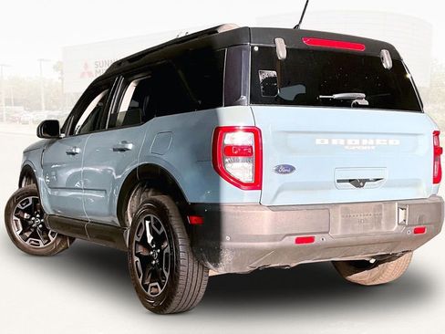 Used 2022 Ford Bronco Sport Outer Banks w/ Tech Package AWD/4WD image 4
