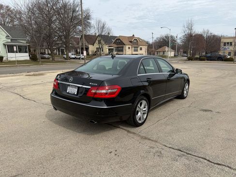 Used 2011 Mercedes-Benz E 350 4MATIC Sedan image 7