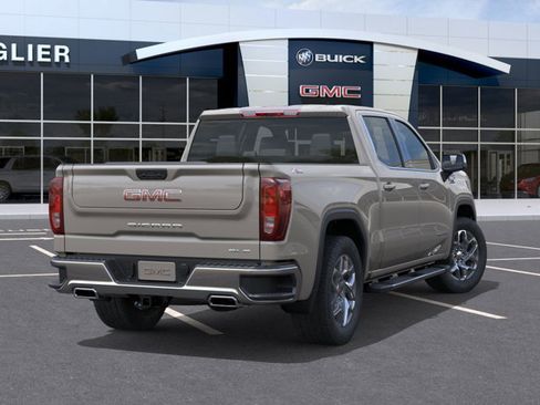 New 2026 GMC Sierra 1500 SLE image 4