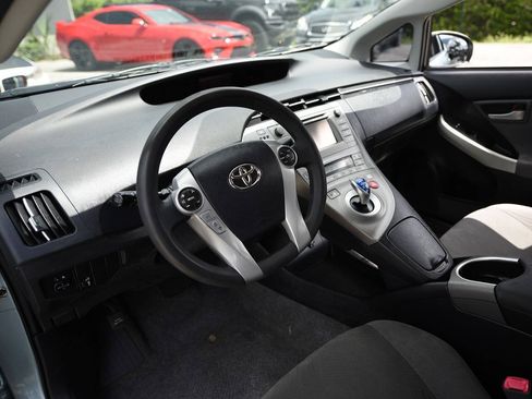 Used 2013 Toyota Prius Three FWD image 12
