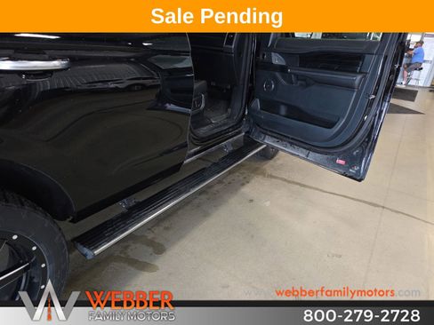 Used 2018 Ford Expedition Platinum AWD/4WD image 4