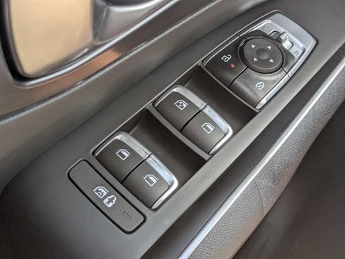 Used 2026 Kia Sorento S w/ S Panoramic Sunroof Package FWD image 23