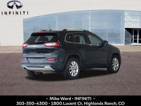 Used 2017 Jeep Cherokee Limited AWD/4WD image 7