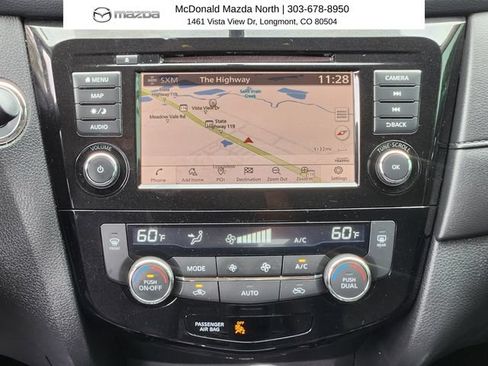 Used 2018 Nissan Rogue SV w/ Premium Package AWD/4WD image 19