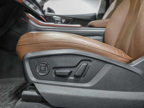 Used 2022 Audi Q8 Premium Plus image 14