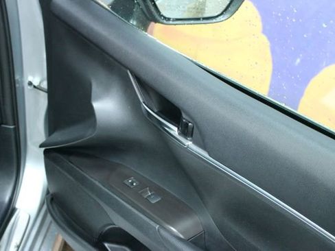 Used 2024 Toyota Camry SE FWD image 10