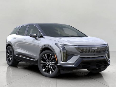 New 2026 Cadillac Optiq Luxury 2 image 7