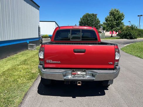 Used 2012 Toyota Tacoma 4x4 Double Cab w/ TRD Off-Road Pkg image 6