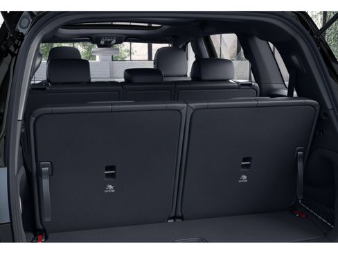 Certified 2023 Mercedes-Benz GLB 250 4MATIC image 7