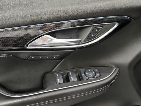 Used 2023 Buick Envision Essence FWD image 21