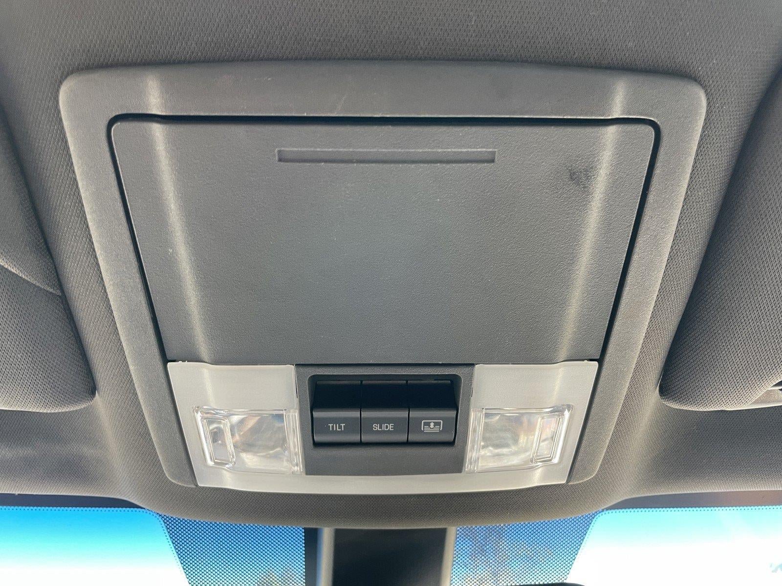 Used 2014 Lincoln MKS FWD image 34