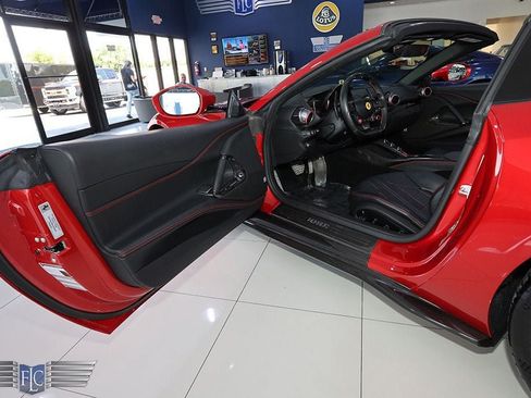 Used 2021 Ferrari 812 GTS RWD image 14
