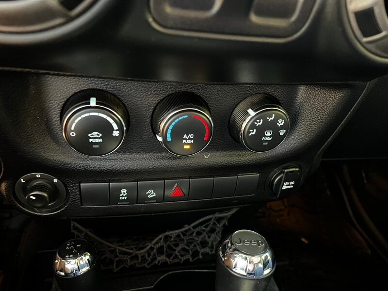Used 2018 Jeep Wrangler Sport AWD/4WD image 27