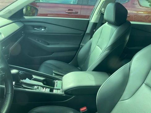 Used 2023 Honda Accord EX-L image 10