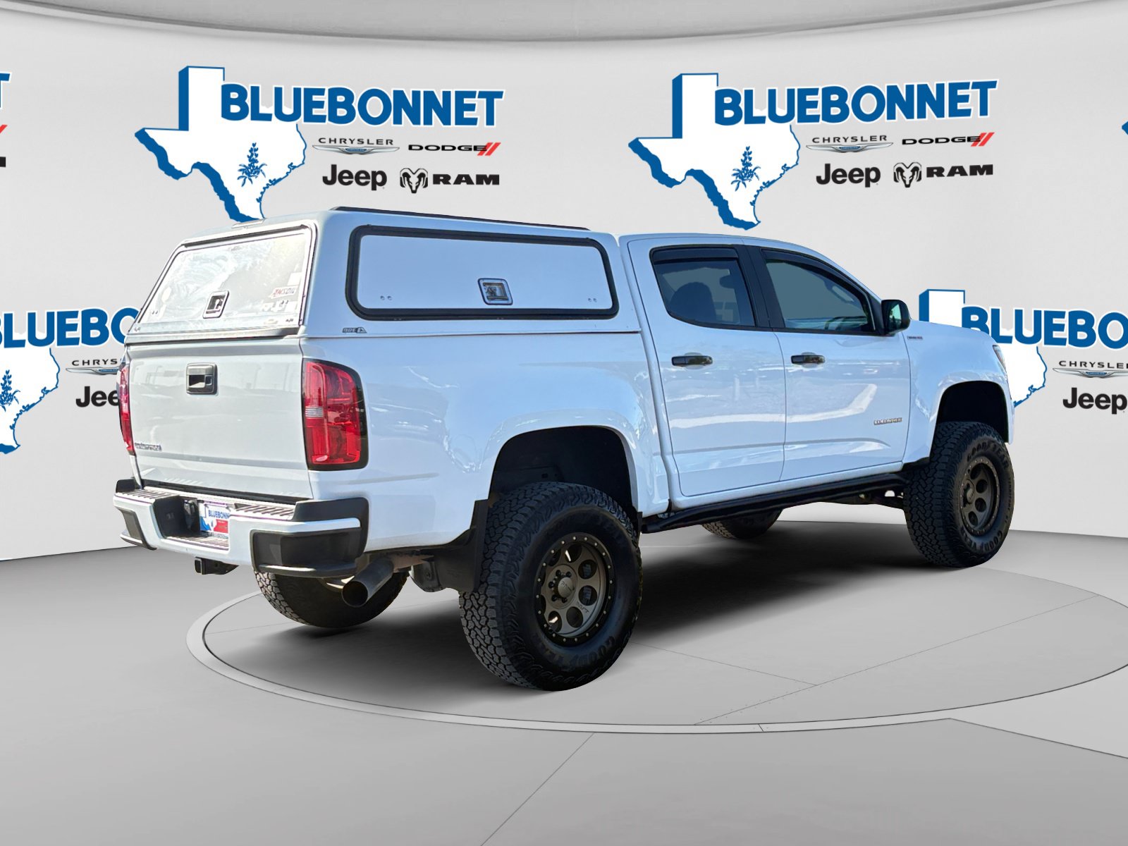 Used 2017 Chevrolet Colorado Z71 AWD/4WD image 5