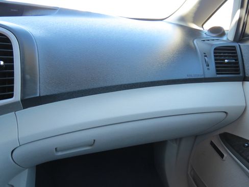 Used 2013 Toyota Venza XLE image 27