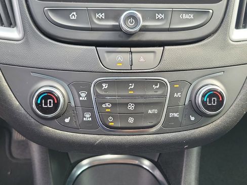 Used 2023 Chevrolet Malibu LT FWD image 31