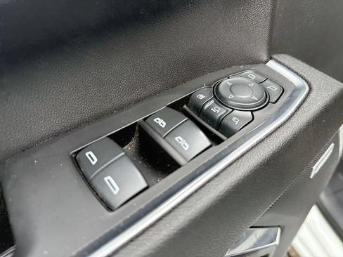 Used 2024 Chevrolet Silverado 2500 LTZ w/ LTZ Convenience Package AWD/4WD image 13