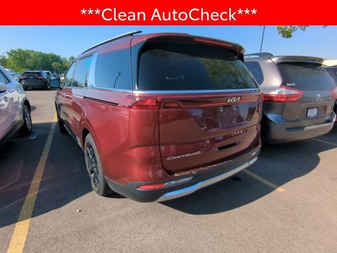 Used 2022 Kia Carnival SX FWD image 4